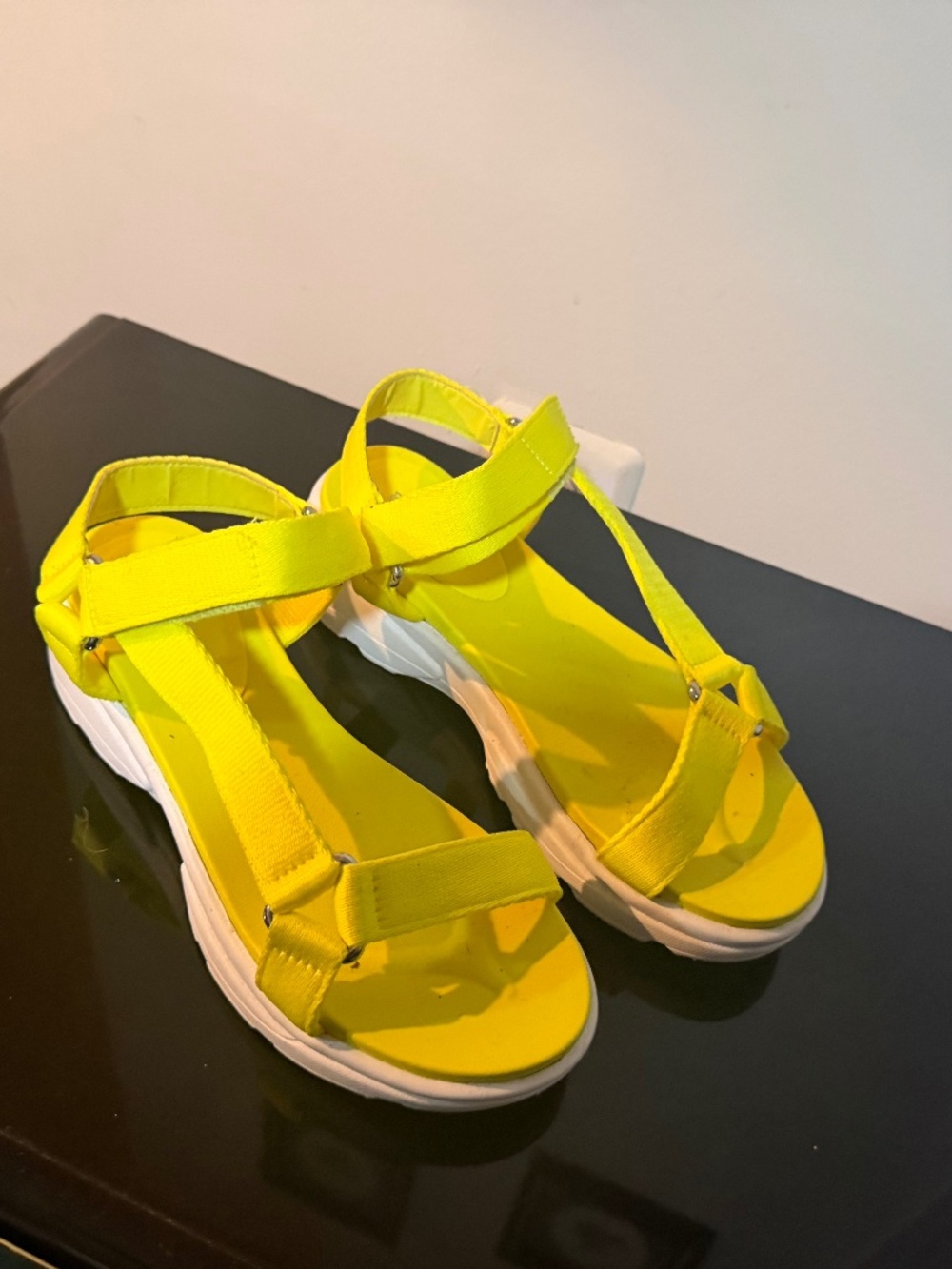 7.5 sandal
